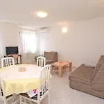 Apartment Milan 1457 Rovinj