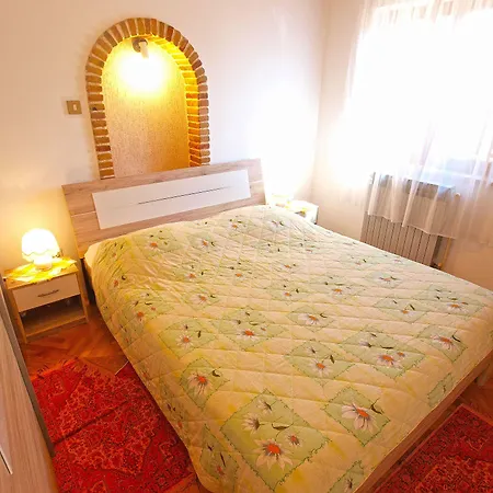 Milan 1457 아파트 로비니