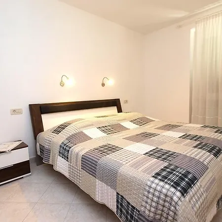 Milan 1457 *