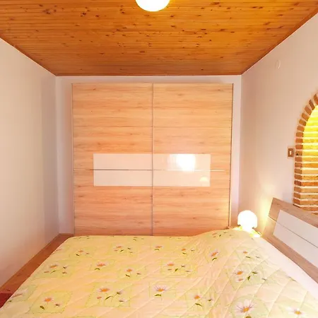 Milan 1457 ロヴィニ